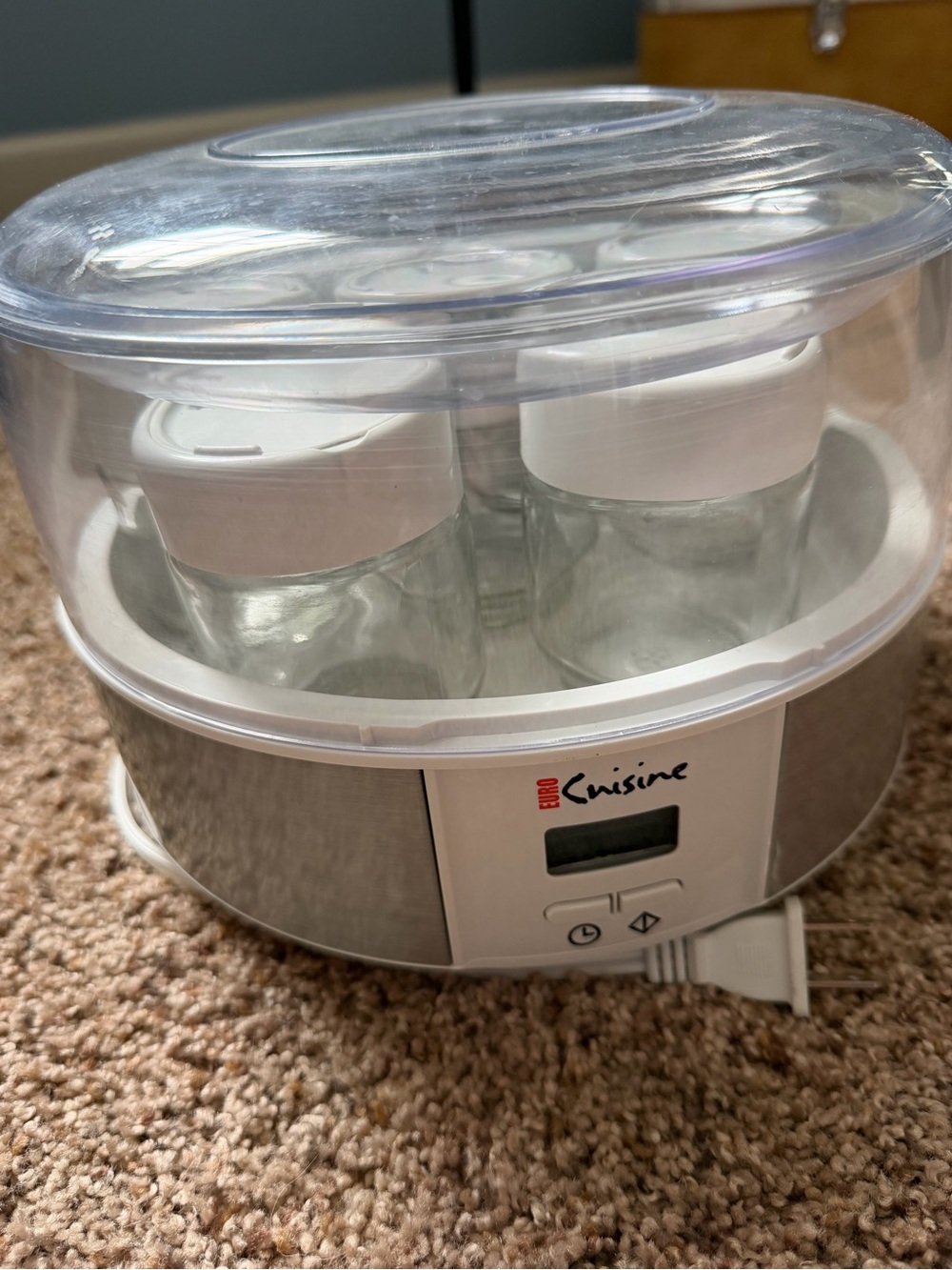 Euro Cuisine Electric Yogurt Maker in White and Silver
